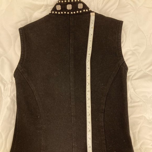 Double D Ranch Vest - Picture 10 of 11